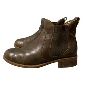 UGG Women's Brown Leather Chelsea Boots Size 8.5 Elastic Side Panel